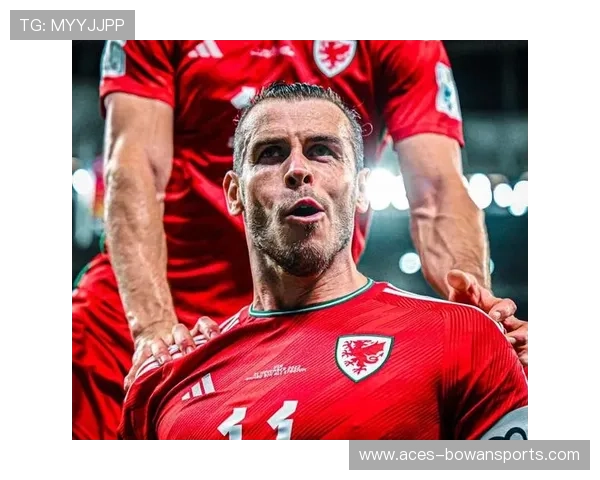 足球史上十大最伟大球员回顾 从传奇到现代的巅峰时刻与影响力分析